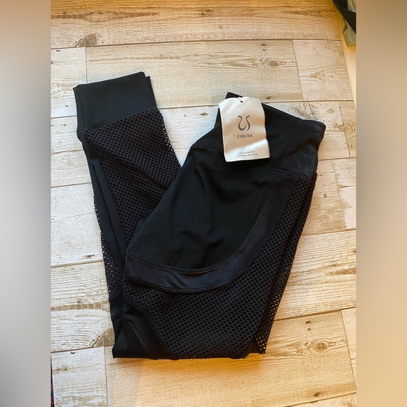 Black High Rise Mesh Leggings - Picture 11 of 12